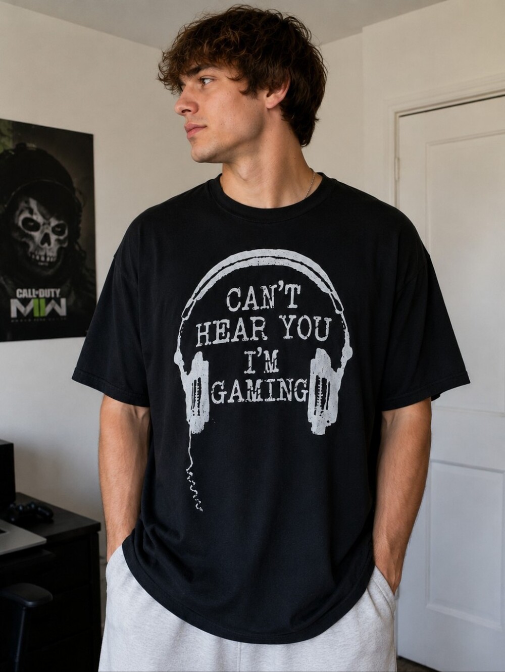 Black Gaming T-Shirt with Headphones Graphic - Picture 4 of 4